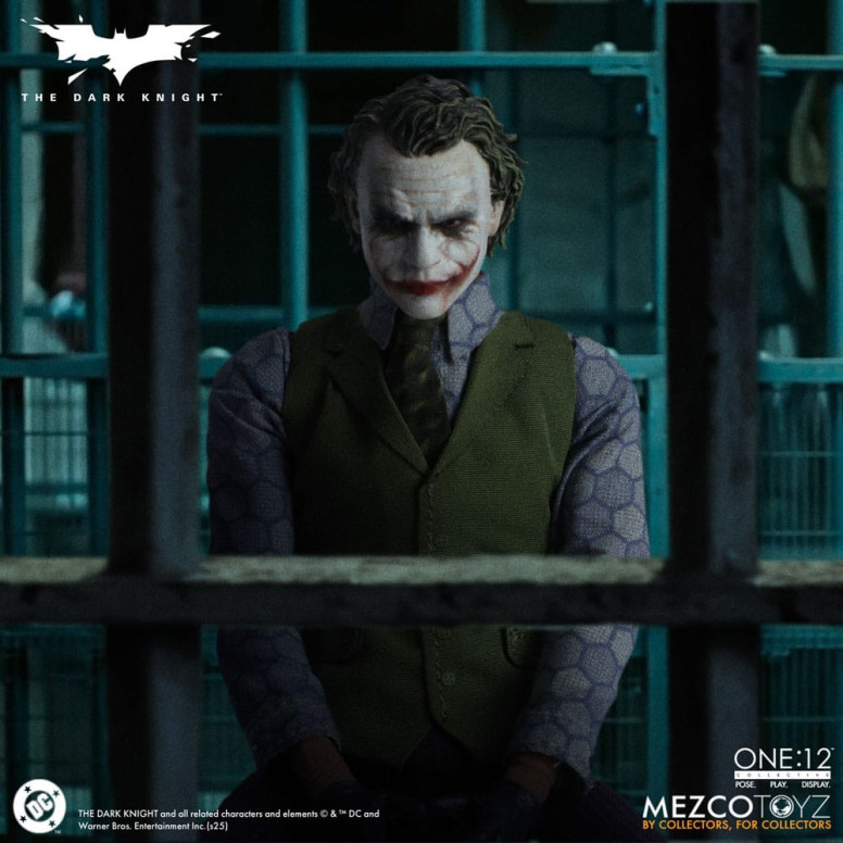 Mezco One 12 - Batman The Dark Knight - The Joker - DC Comics