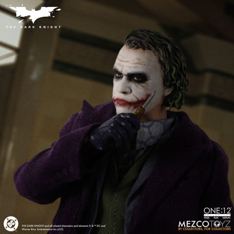 Mezco One 12 - Batman The Dark Knight - The Joker - DC Comics