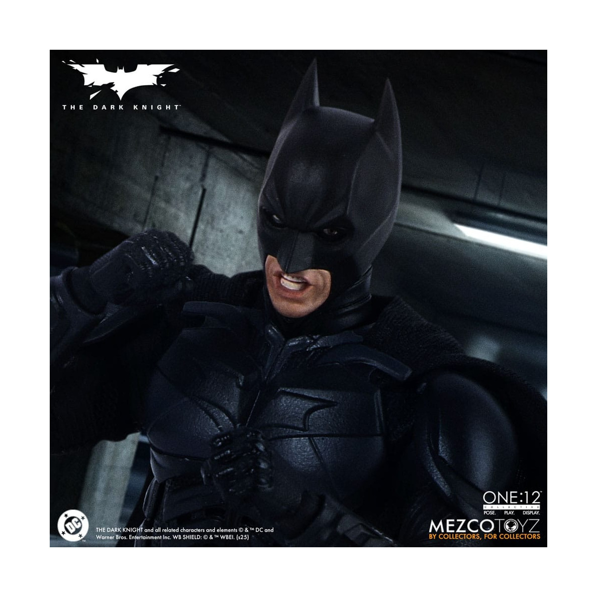 Mezco One 12 - The Dark Knight - BATMAN - DC Comics