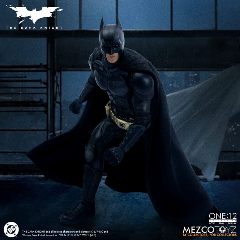 Mezco One 12 - The Dark Knight - BATMAN - DC Comics