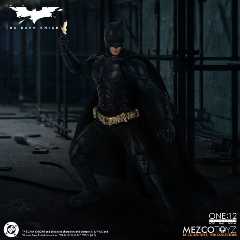 Mezco One 12 - The Dark Knight - BATMAN - DC Comics