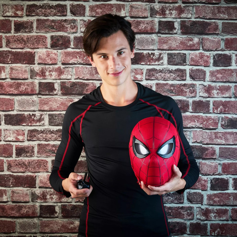 Hasbro - Spider-Man 1/1 electronic expressive mask - Marvel Legends Series