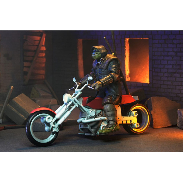 NECA - IDW Comics - Casey Marie with Last Ronin Motorcycle - The Last Ronin The Lost Years- TMNT