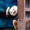 Jada Toys - Ghostbusters Stay Puft marshmallow man with Cadillac Ecto-1 - Nano Scene 1/64