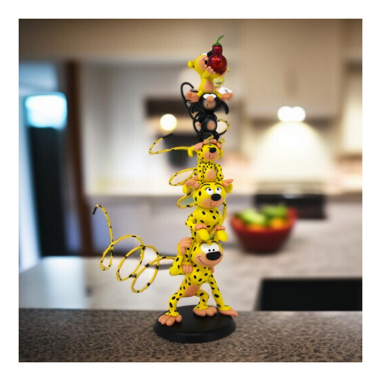 Plastoy - Collectoys The Marsupilami and the Piranha Figurine