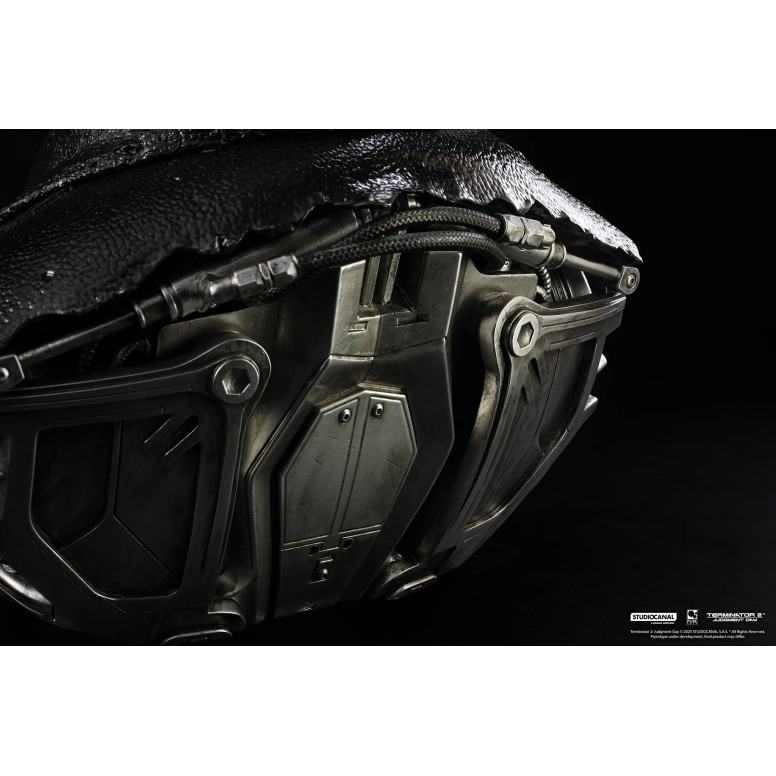 Pure Arts The Terminator 2 T-800 Model 101 Art The Mask