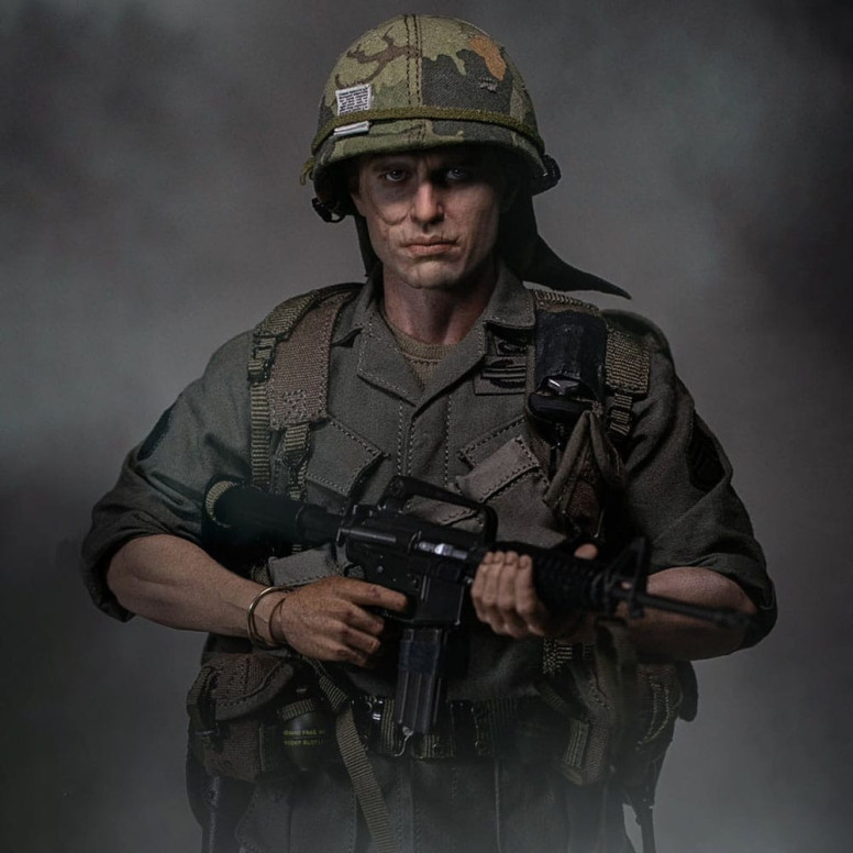 DAMTOYS - Platoon - Staff Sergeant Barnes 1/6 Collectible