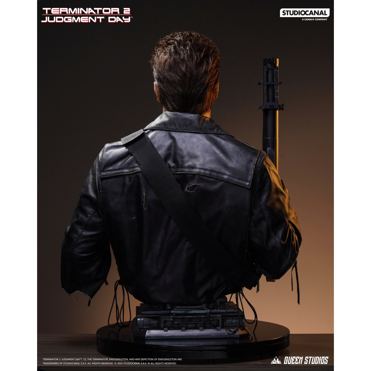 Queen Studios - T-800 Battle Damaged Life-Size Bust - The Terminator 2