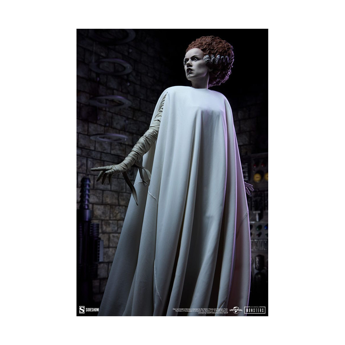 Sideshow Universal Monsters - Premium Format The Bride of Frankenstein 1/4 - The Bride of Frankenstein (Fabric Costume)