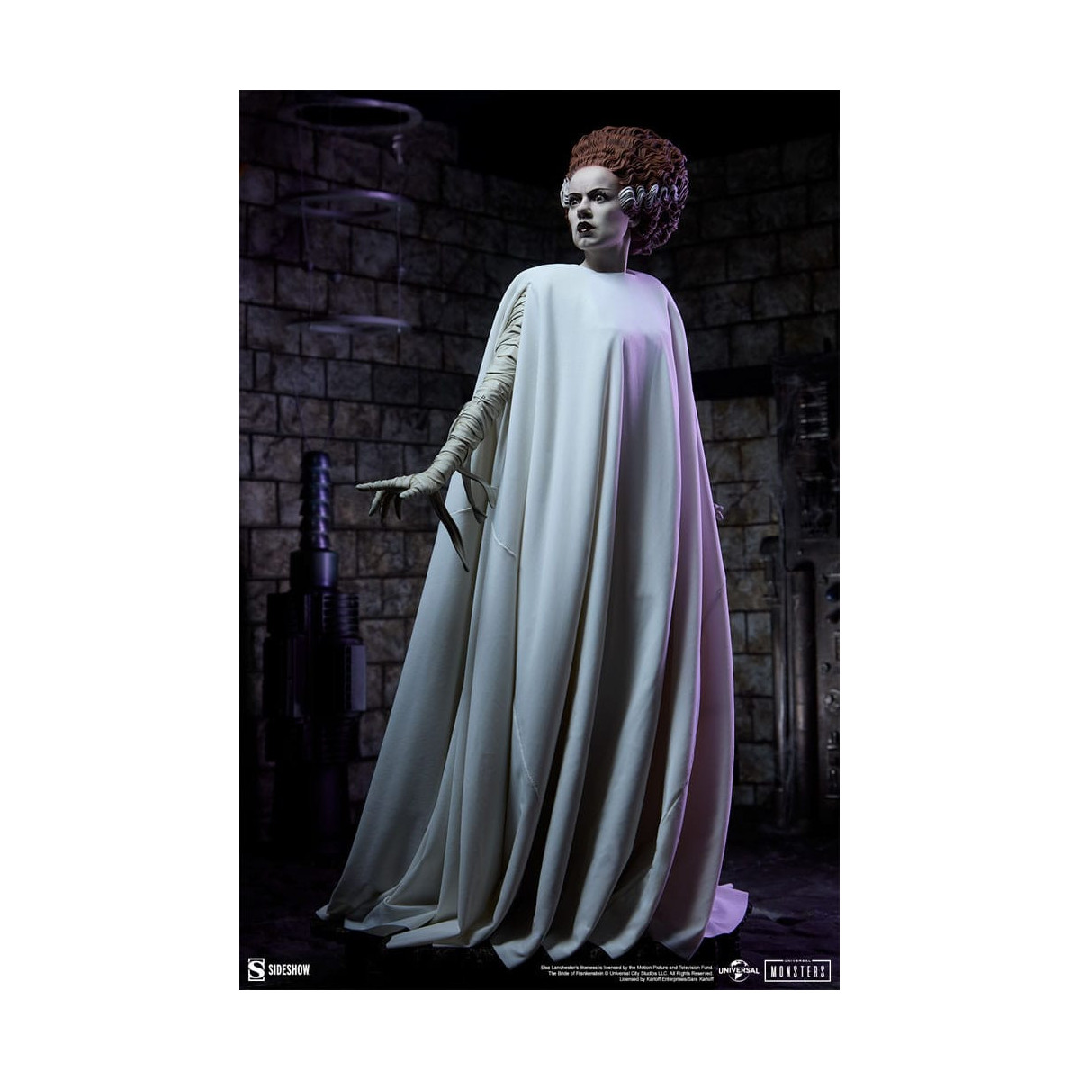 Sideshow Universal Monsters - Premium Format The Bride of Frankenstein 1/4 - The Bride of Frankenstein (Fabric Costume)