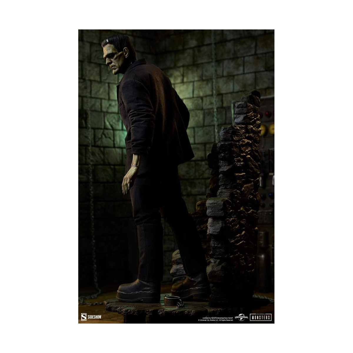 Sideshow Universal Monsters - Premium Format Frankenstein (Fabric costume) 1/4
