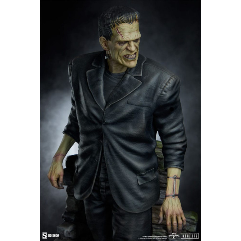 Sideshow Universal Monsters - Premium Format Frankenstein 1/4