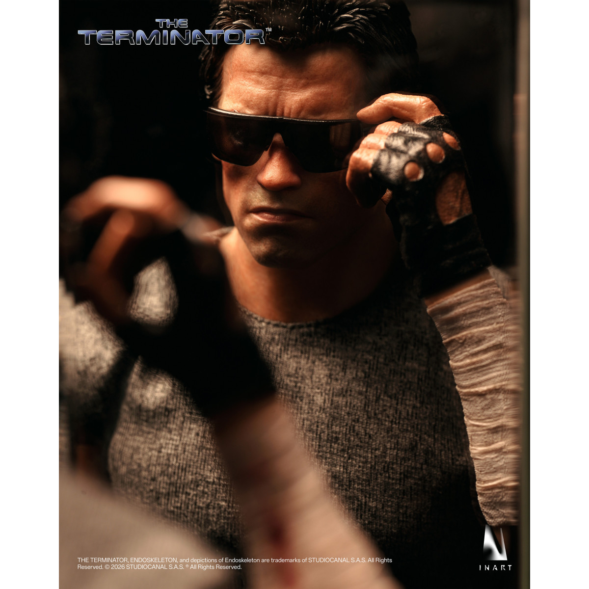 INART - T-800 1/6 Scale Collectible Figure (2 bodies) - The The Terminator