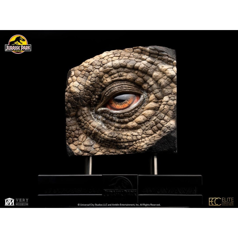 Toynami ECC Elite Creature Collectibles - Triceratops Eye Prop (Reproduction) - Jurassic Park