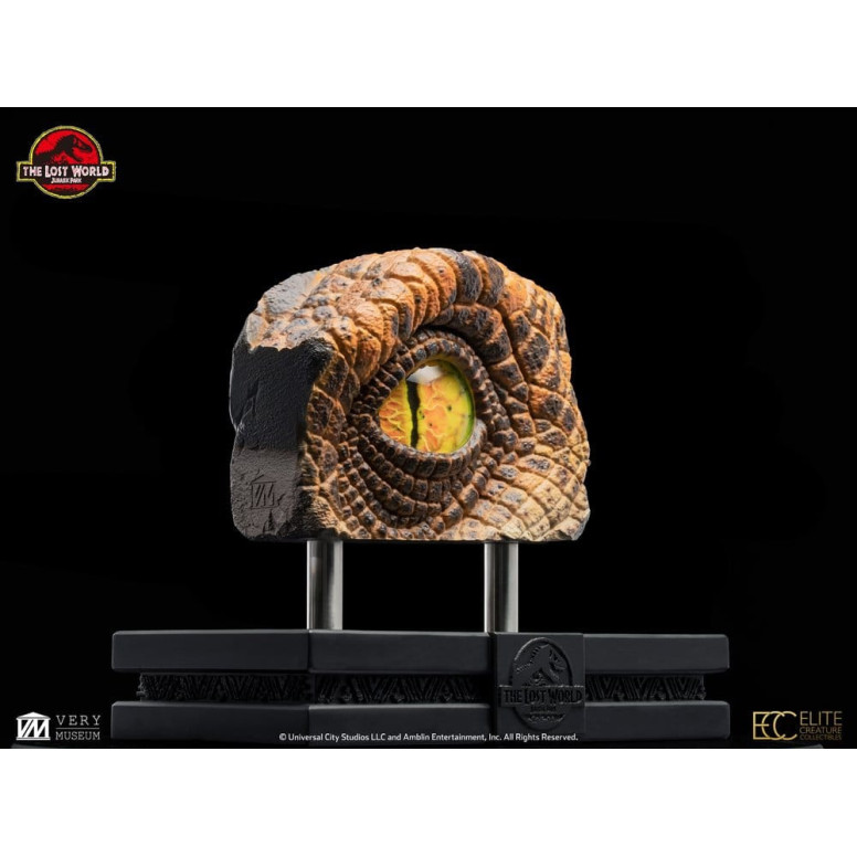 Toynami ECC Elite Creature Collectibles - Male Velociraptor Eye Prop - The Lost World: Jurassic Park