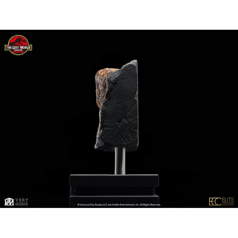 Toynami ECC Elite Creature Collectibles - Male Velociraptor Eye Prop - The Lost World: Jurassic Park