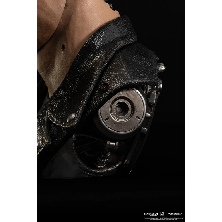 Pure Arts The Terminator 2 T-800 Model 101 Battle Damaged Art The Mask