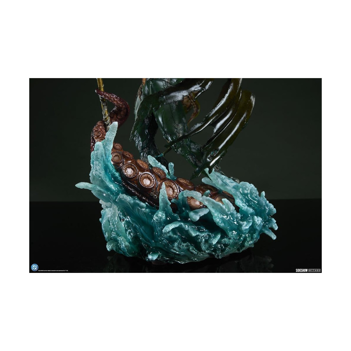 Sideshow - DC Comics Mythos - Aquaman: Lord of the Deep Premium Format 1/4