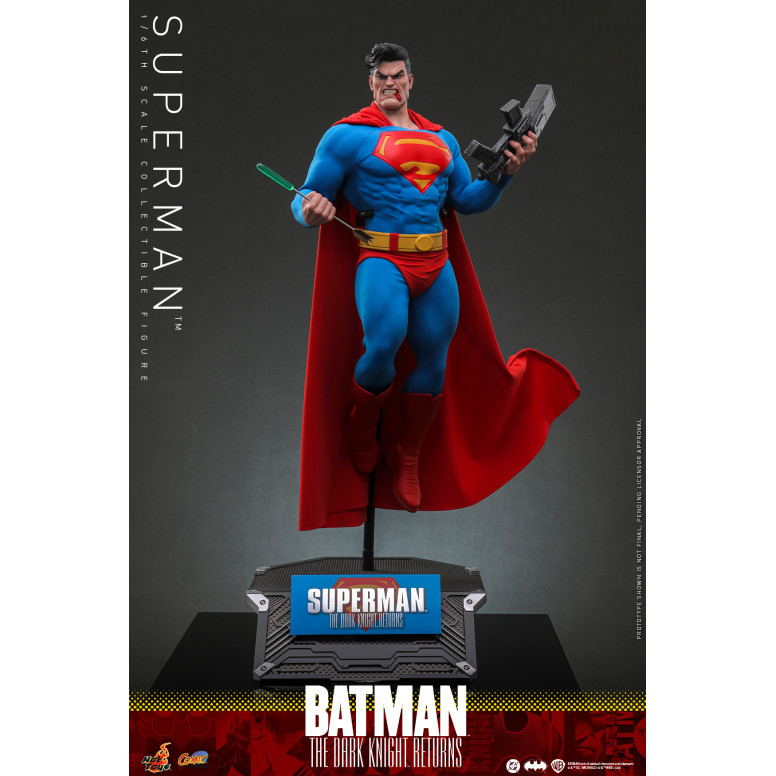 Hot Toys - Superman - Batman: The Dark Knight Returns Comic Masterpiece 1/6