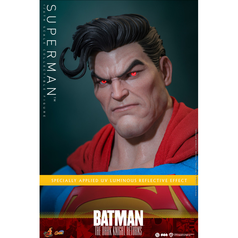 Hot Toys - Superman - Batman: The Dark Knight Returns Comic Masterpiece 1/6