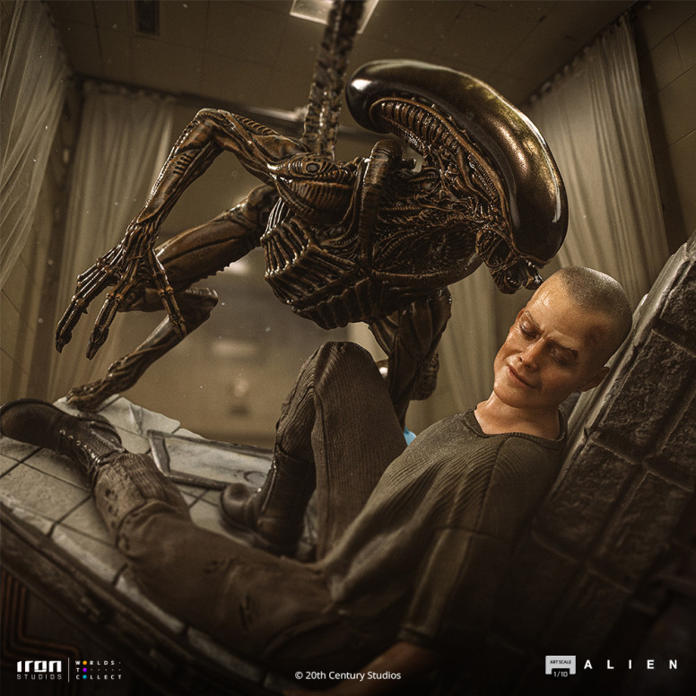 Iron Studios Ellen Ripley and Dog Alien - Art Scale 1/10 - Alien 3