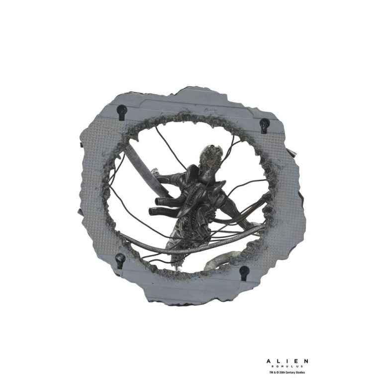 Neca - Alien: Romulus - Deluxe Suspended Lab Xenomorph XX121