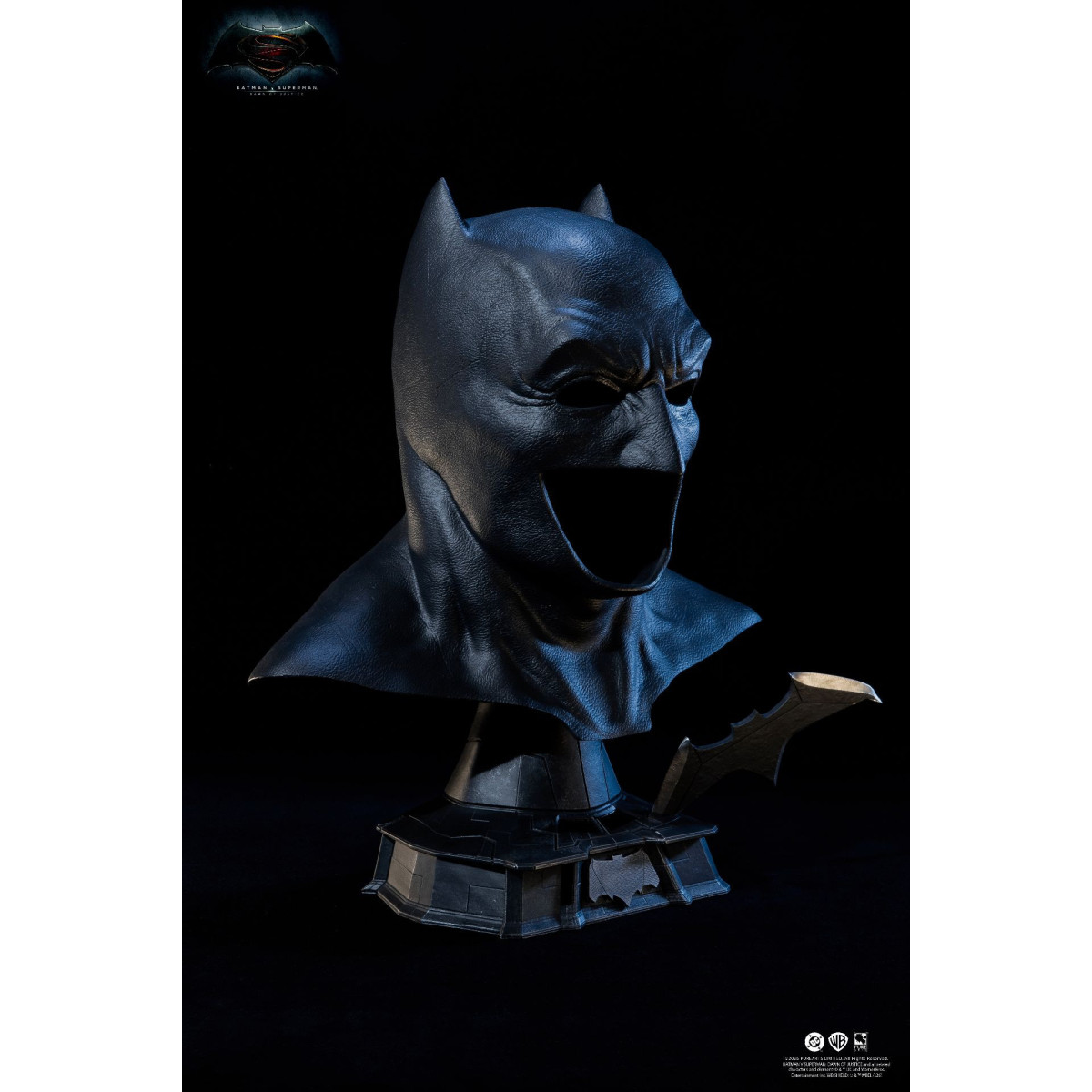 Pure Arts - Justice League : Batman v Superman Dawn of Justice - Batman Cowl Replica 1/1