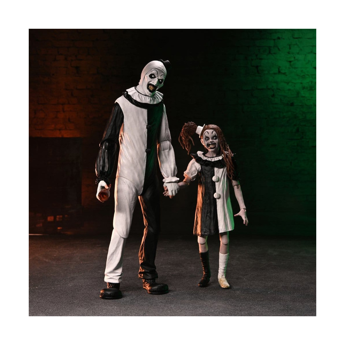Neca Terrifier 2 - Ultimate Art the Clown & Little Pale Girl