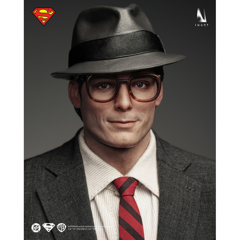 INART - Superman & Clark Kent 1978 1/6 Scale Collectible Figurine
