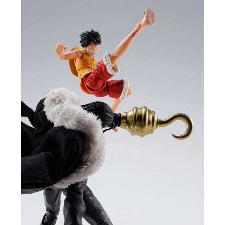Tamashii Bandai One Piece - Sir Crocodile - Marineford - S.H. Figuarts SHF