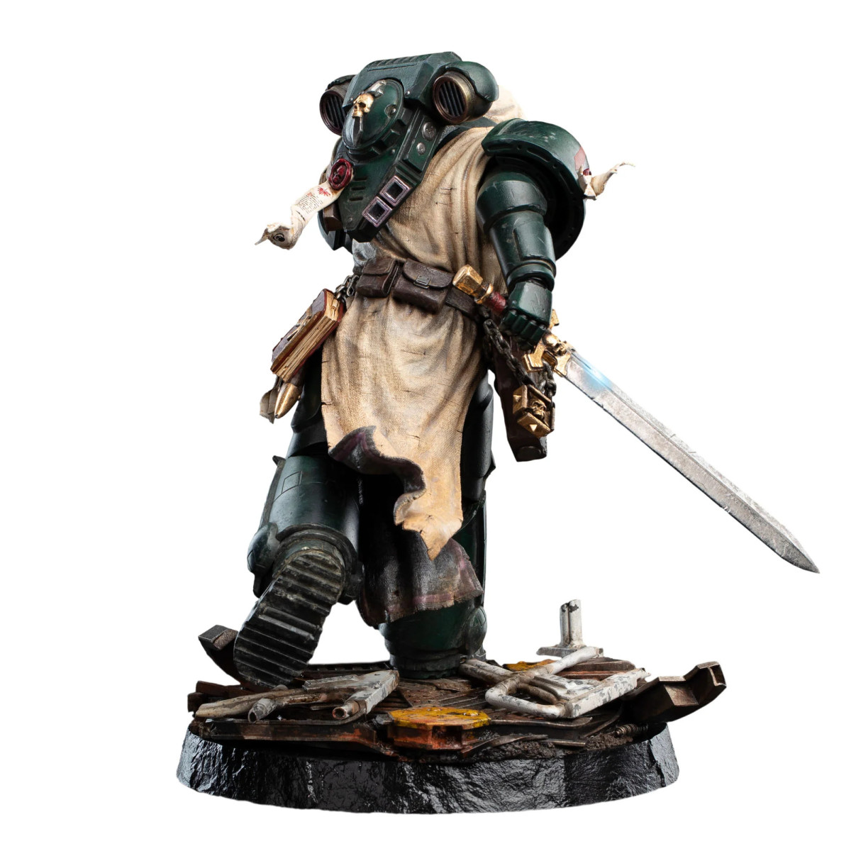 Weta Warhammer $40.00 - DARK ANGEL VETERAN 1/10