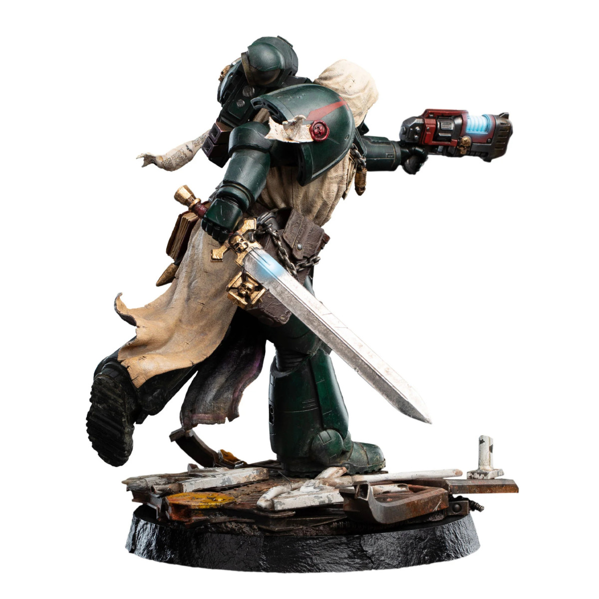 Weta Warhammer $40.00 - DARK ANGEL VETERAN 1/10