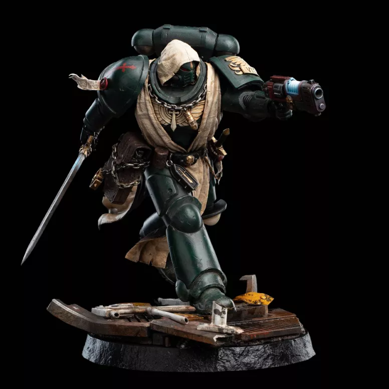 Weta Warhammer $40.00 - DARK ANGEL VETERAN 1/10