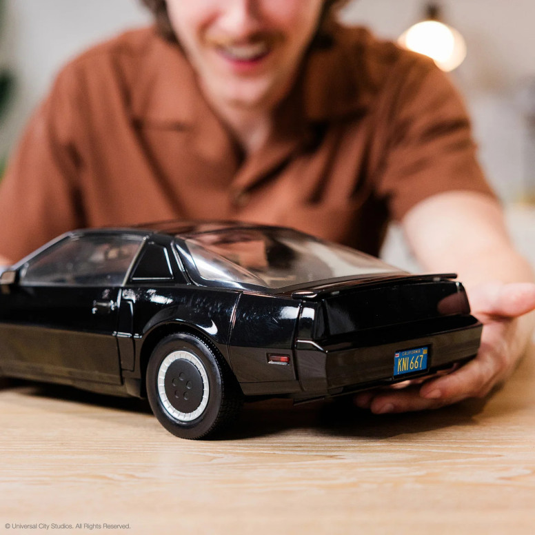 Takara Tomy - Knight Rider K2000 - 1/10 Scale Die-Cast K.I.T.T