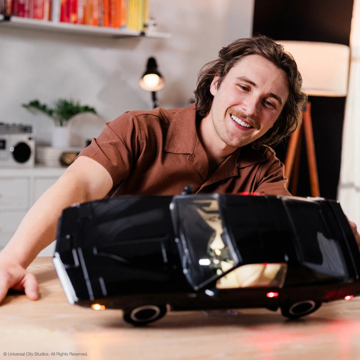 Takara Tomy - Knight Rider K2000 - 1/10 Scale Die-Cast K.I.T.T