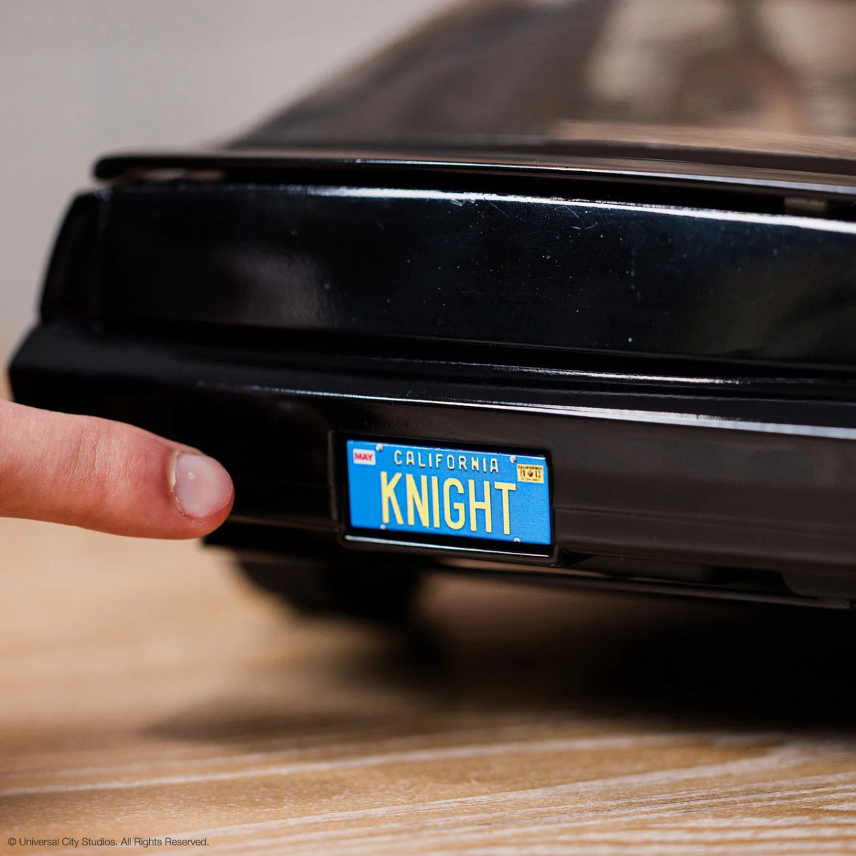 Takara Tomy - Knight Rider K2000 - 1/10 Scale Die-Cast K.I.T.T