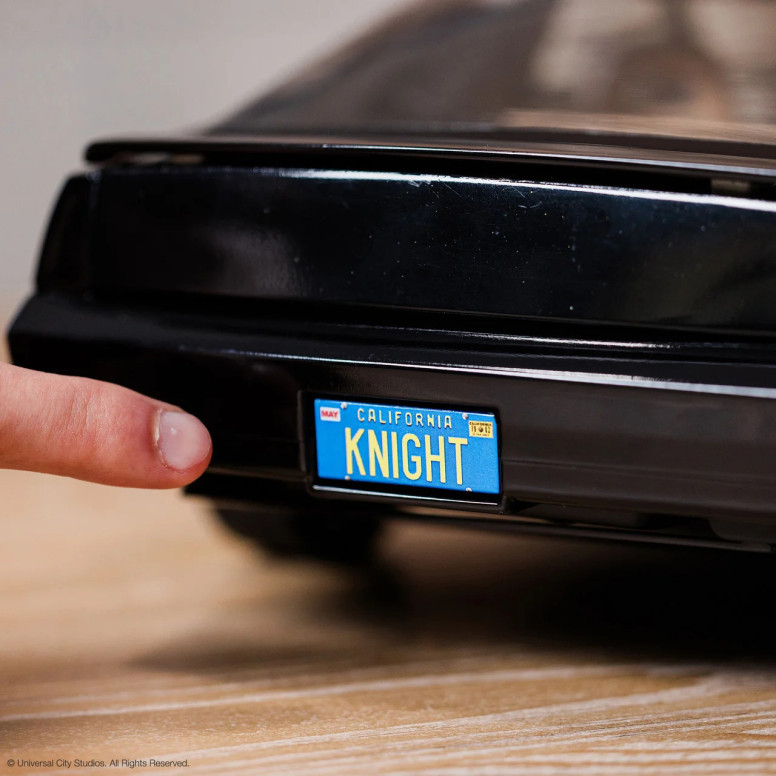 Takara Tomy - Knight Rider K2000 - 1/10 Scale Die-Cast K.I.T.T