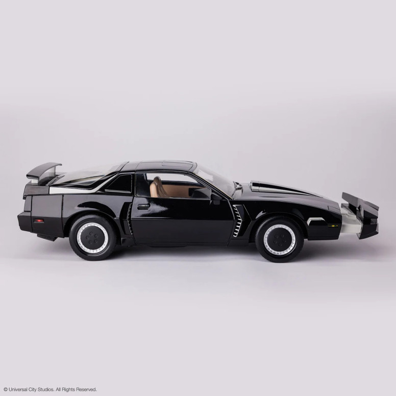 Takara Tomy - Knight Rider K2000 - 1/10 Scale Die-Cast K.I.T.T
