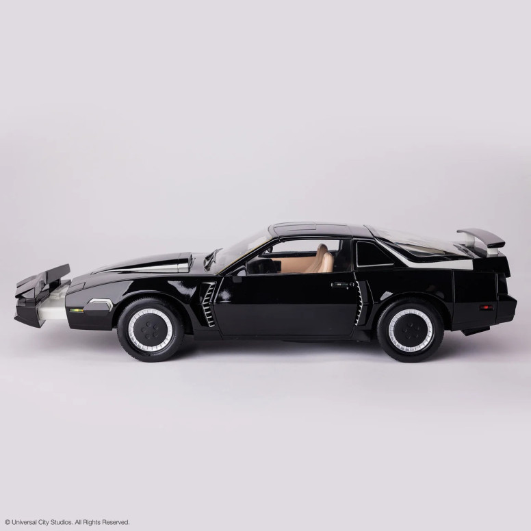 Takara Tomy - Knight Rider K2000 - 1/10 Scale Die-Cast K.I.T.T