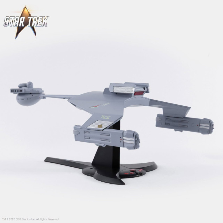 Takara Tomy - Star Trek - Klingon D7 Battle Cruiser Replica 1/350