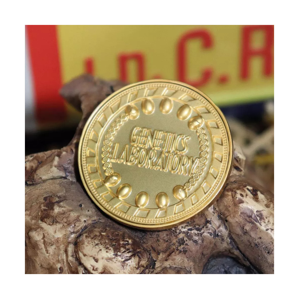 FaNaTtiK - Jurassic Park Genetics Laboratory Service Award