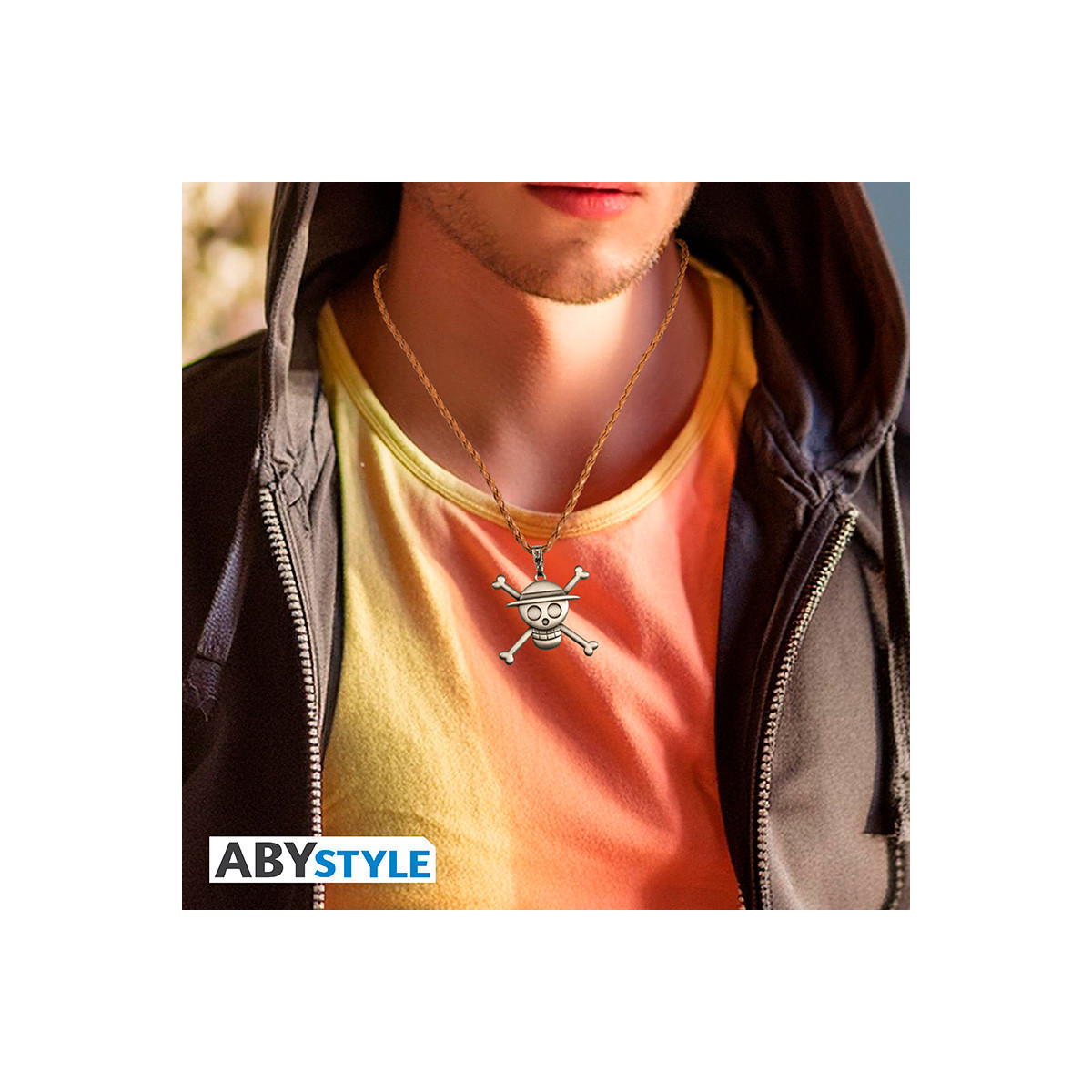 One Piece Necklace with a 3D "Skull" Pendant
