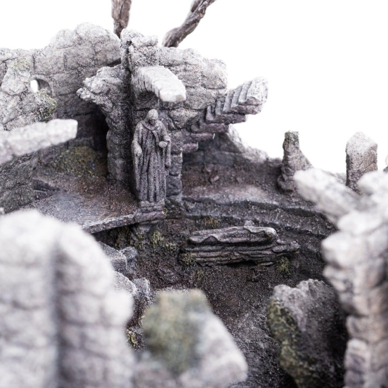 Weta - Weathertop Limited Edition Environment - The Lord of the Rings - LOTR