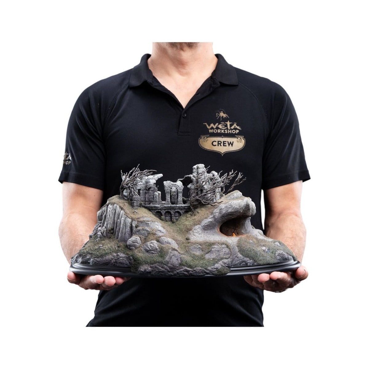 Weta - Weathertop Limited Edition Environment - The Lord of the Rings - LOTR