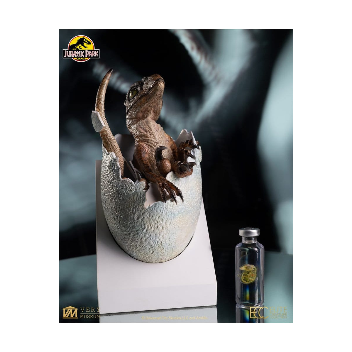 Toynami ECC Elite Creature Collectibles - Velociraptor Hatching Egg 1/1 - Jurassic Park