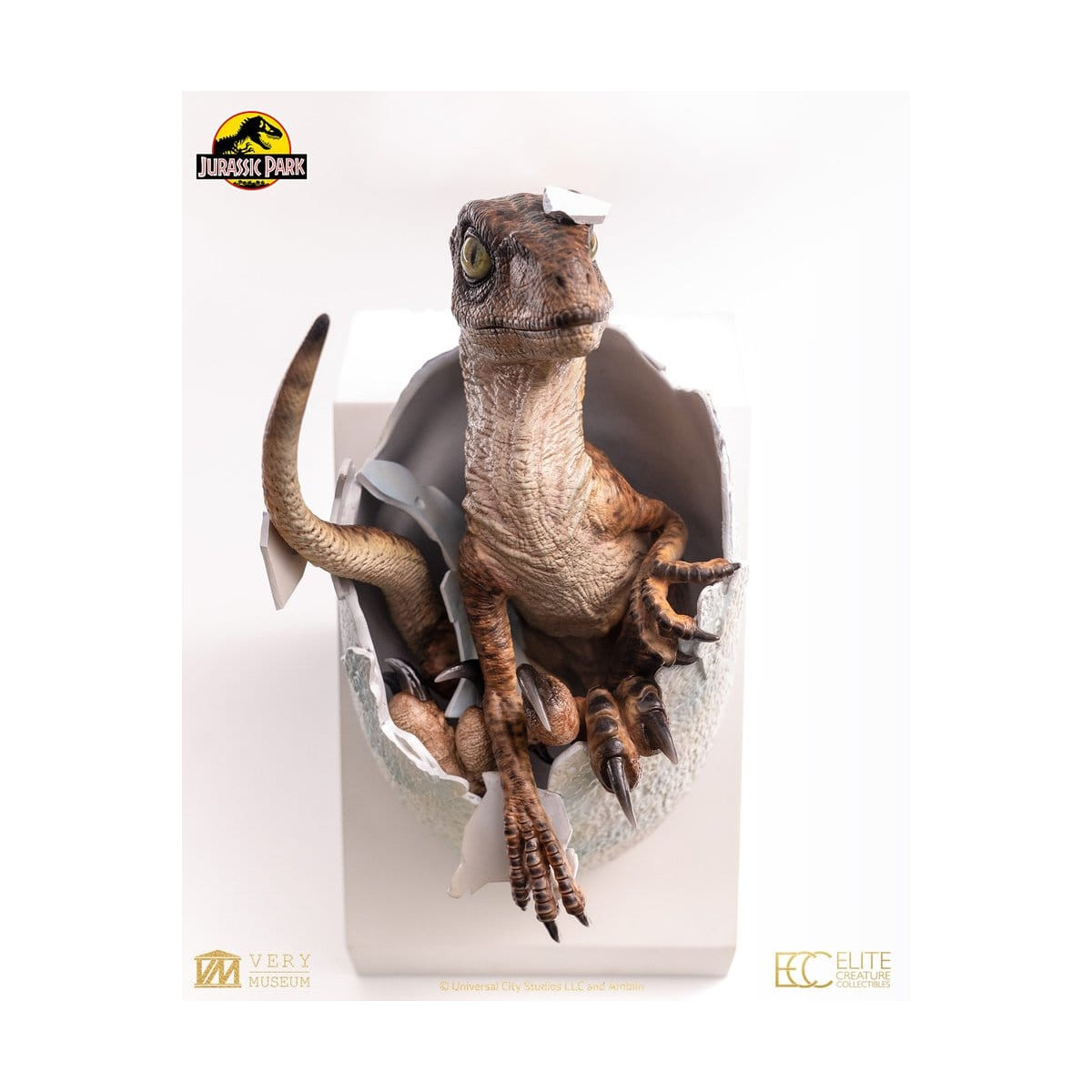 Toynami ECC Elite Creature Collectibles - Velociraptor Hatching Egg 1/1 - Jurassic Park