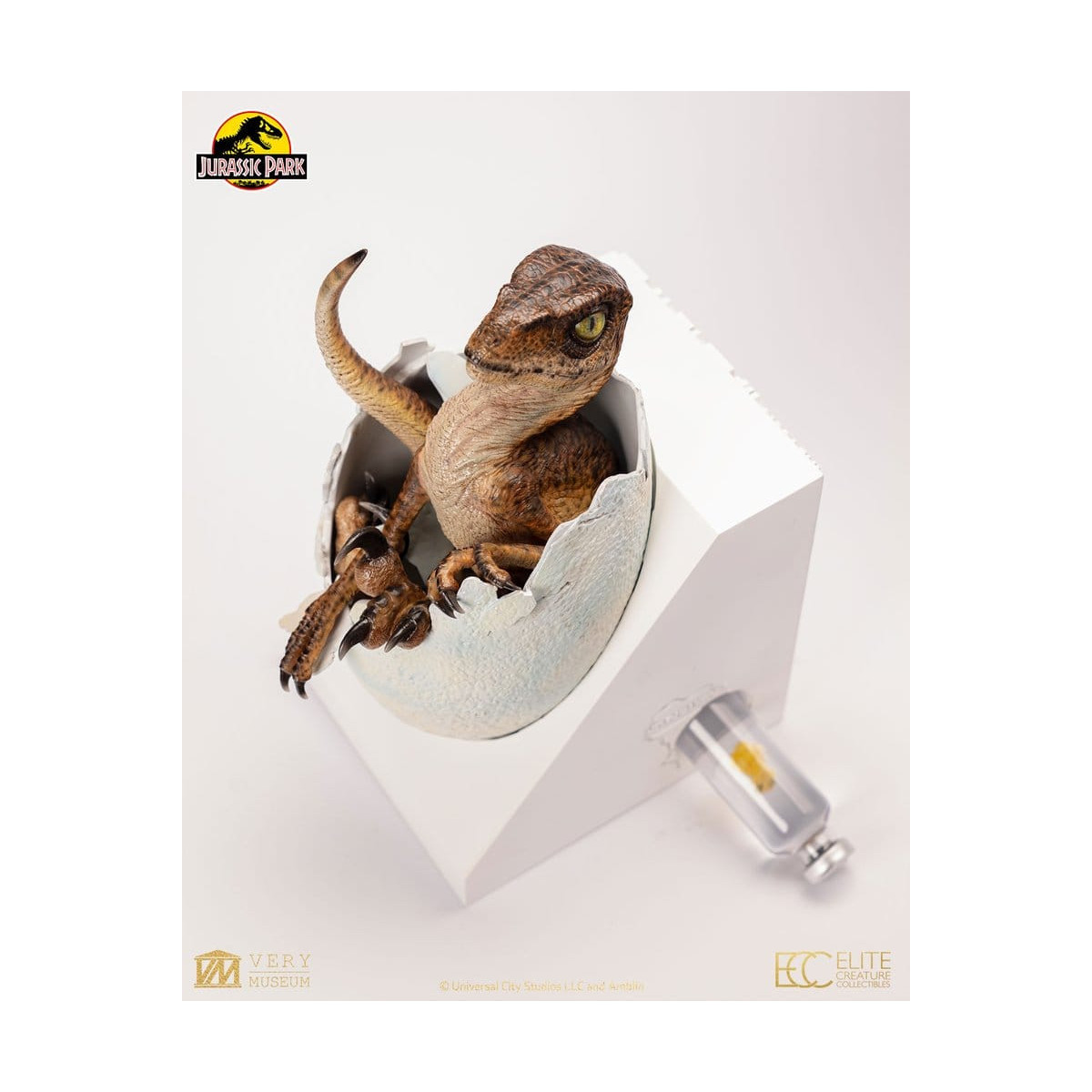 Toynami ECC Elite Creature Collectibles - Velociraptor Hatching Egg 1/1 - Jurassic Park