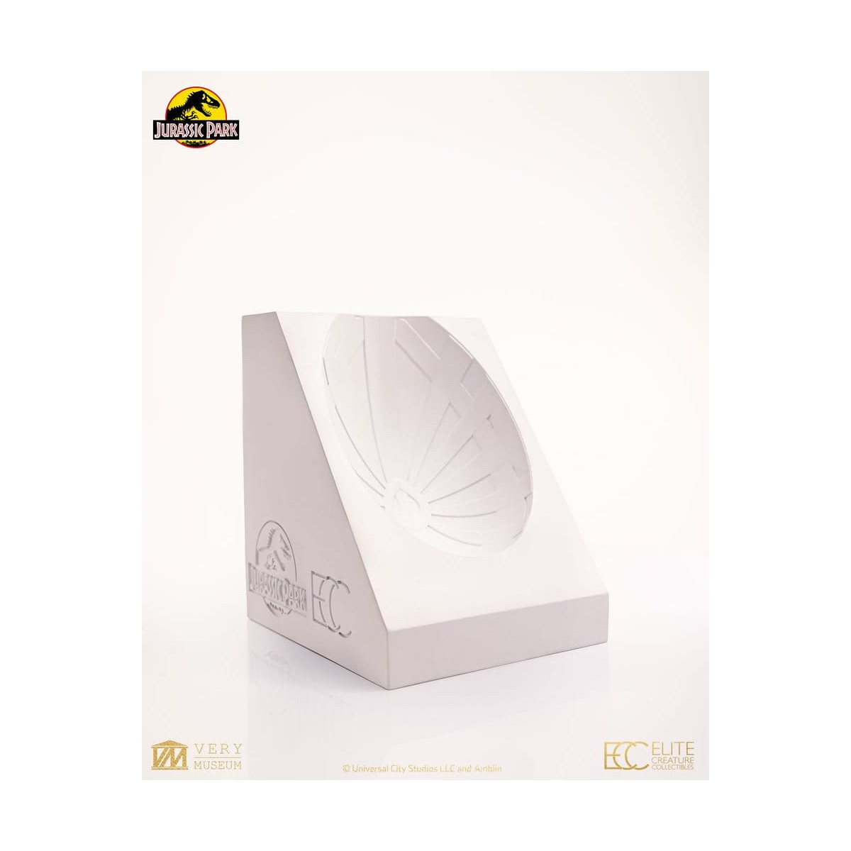 Toynami ECC Elite Creature Collectibles - Velociraptor Hatching Egg 1/1 - Jurassic Park