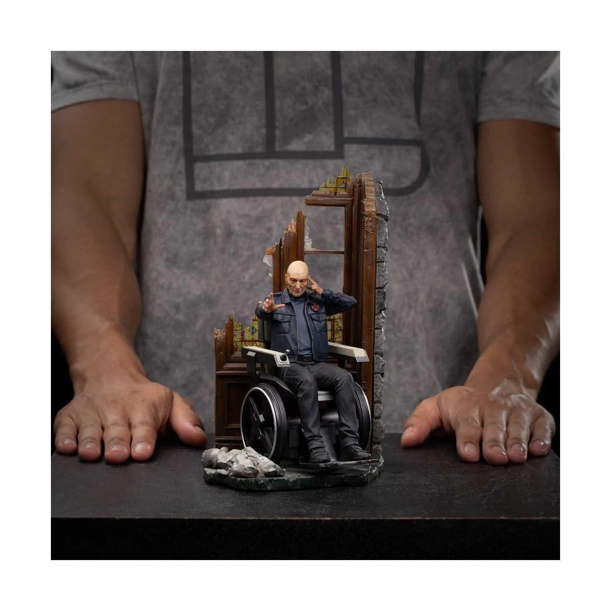 Iron Studios Marvel - Professor Xavier 1/10 Scale Art - Avengers: Doomsday