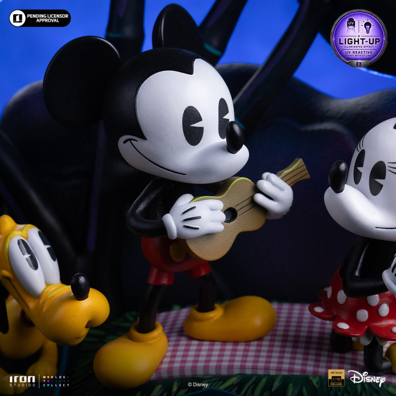 Iron Studios Disney Classics - Mickey Mouse, Minnie and Pluto's Day at the Park DX Art Scale 1/10